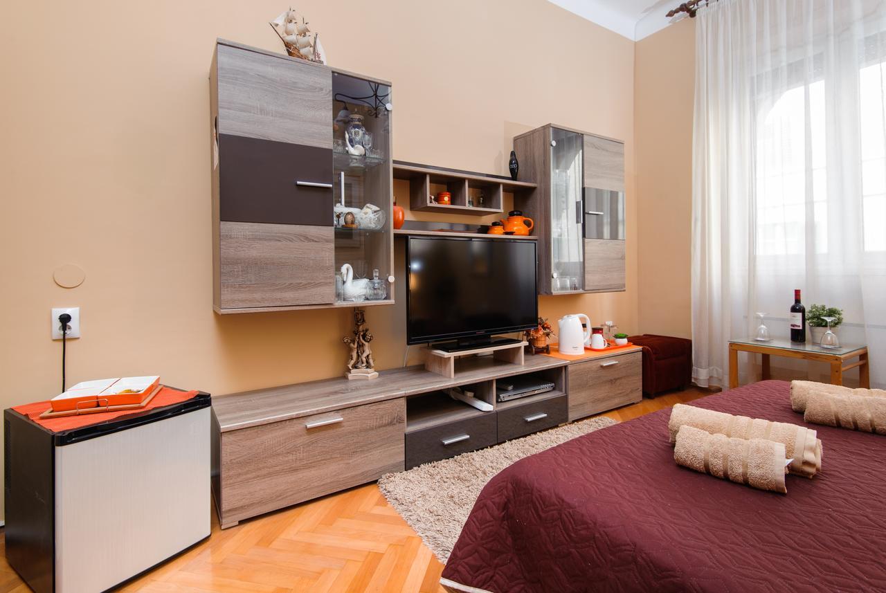 Private Accommodation Milisa สปลิท ภายนอก รูปภาพ