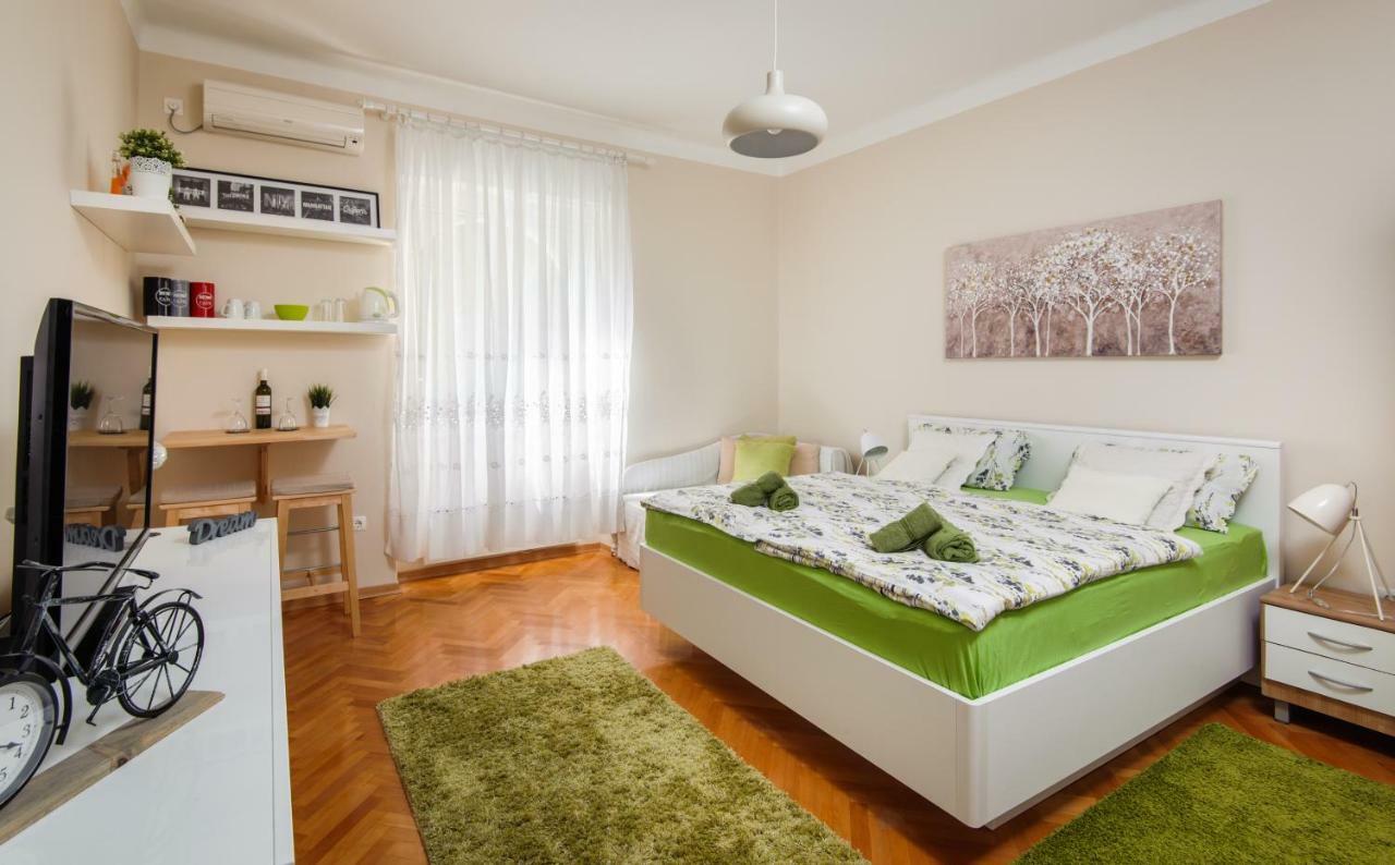Private Accommodation Milisa สปลิท ภายนอก รูปภาพ